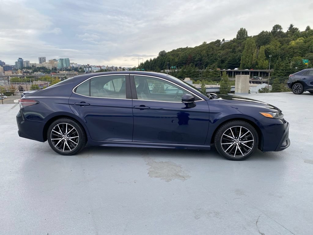 Used 2021 Toyota Camry SE w/ Cold Weather Package AWD/4WD image 2