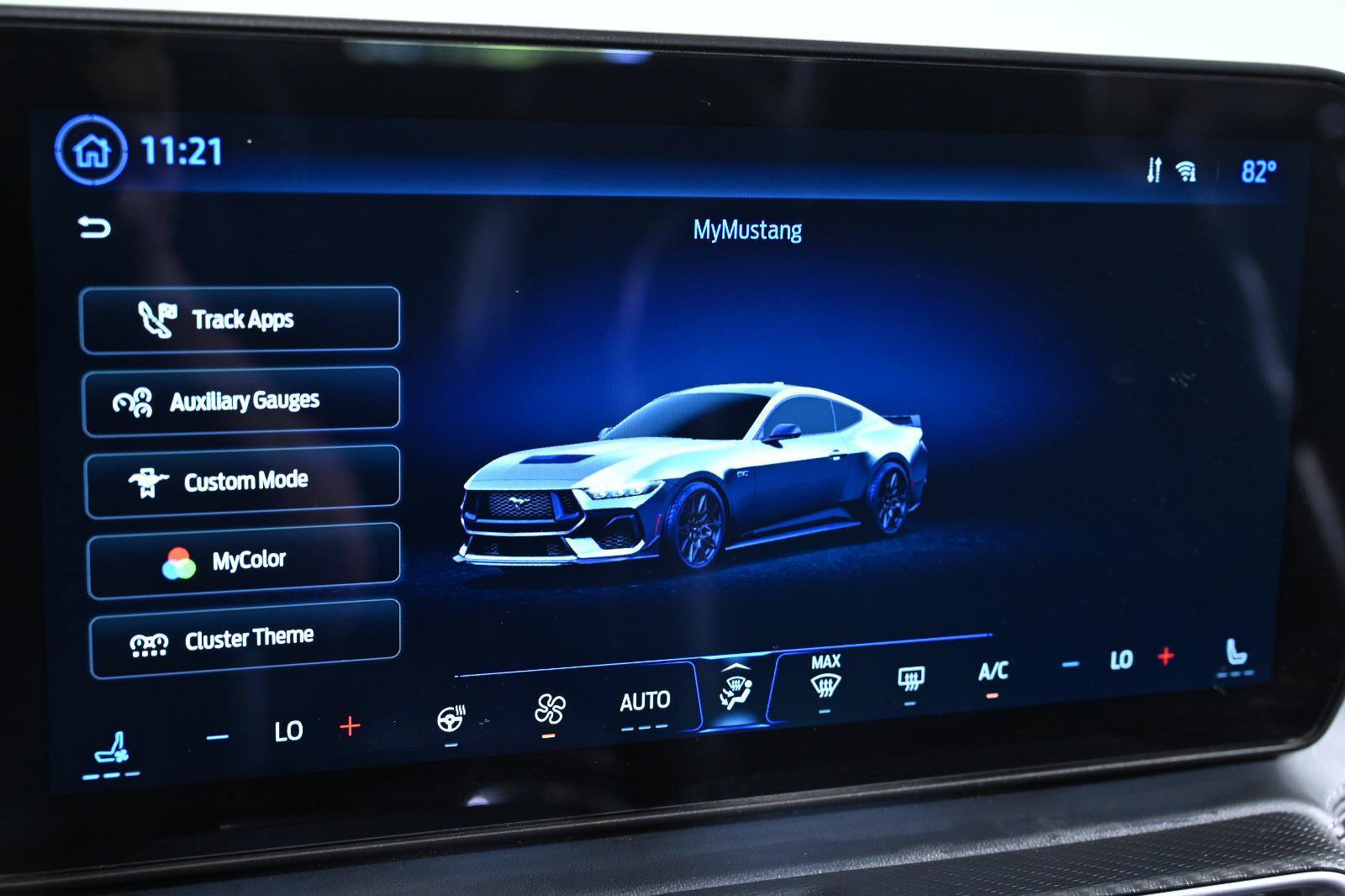 Used 2025 Ford Mustang Premium RWD image 19