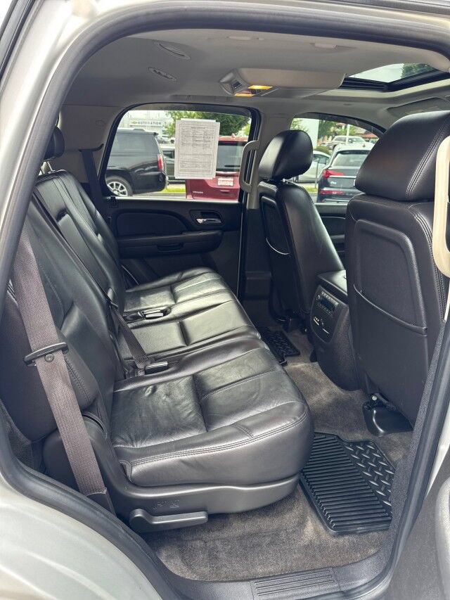 Used 2010 Chevrolet Tahoe LT AWD/4WD image 15