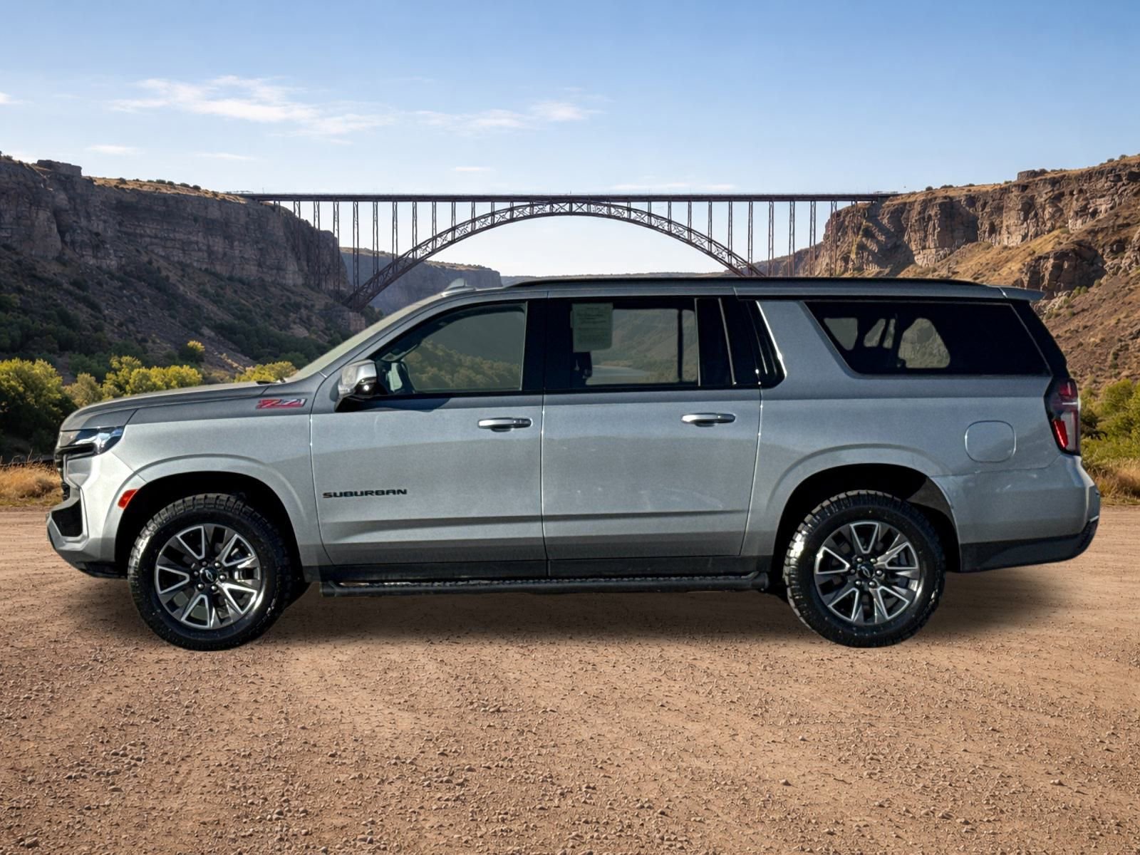 Used 2023 Chevrolet Suburban Z71 w/ Luxury Package image 6