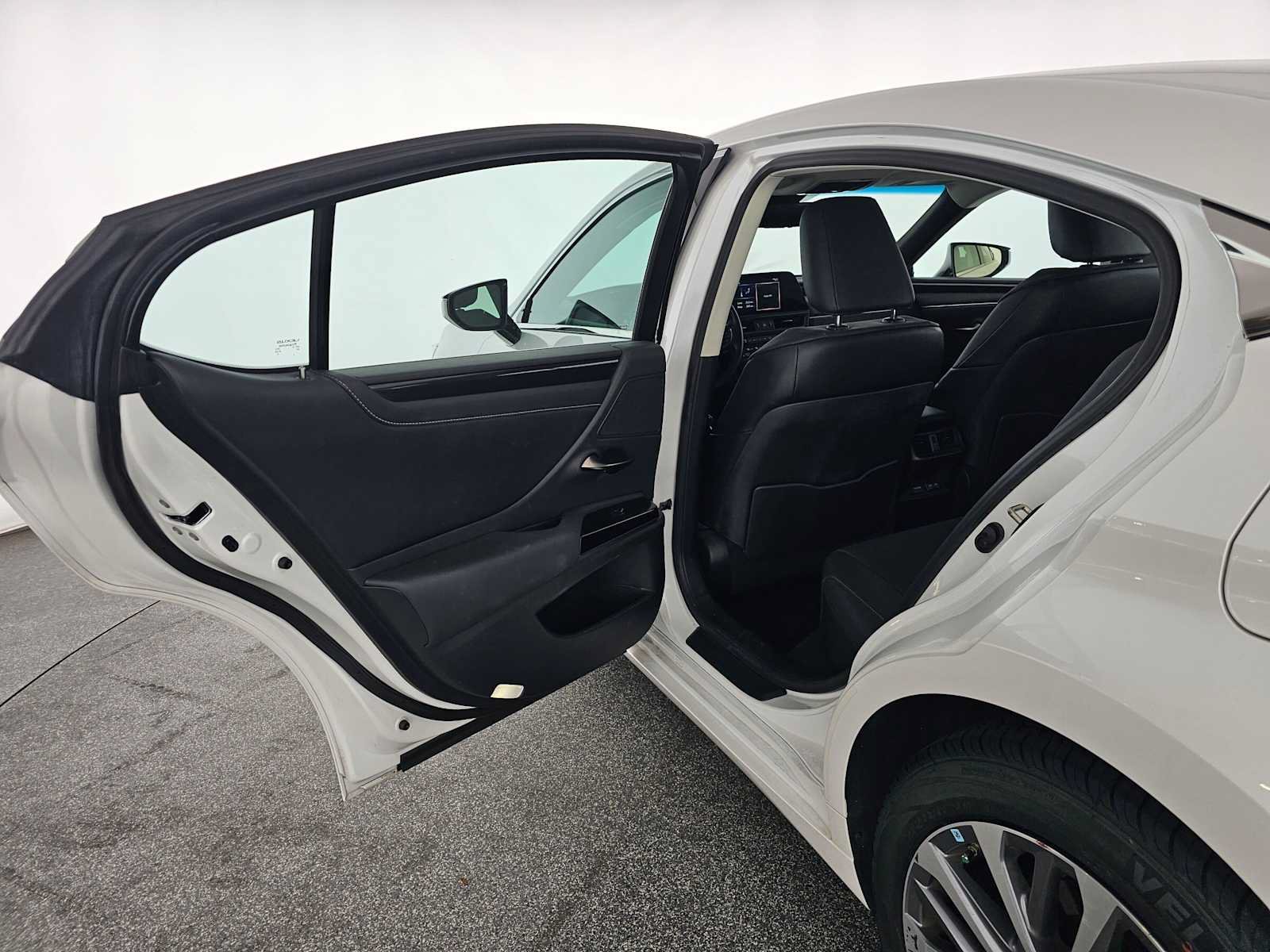 Used 2022 Lexus ES 350 w/ Accessory Package 2 FWD image 24