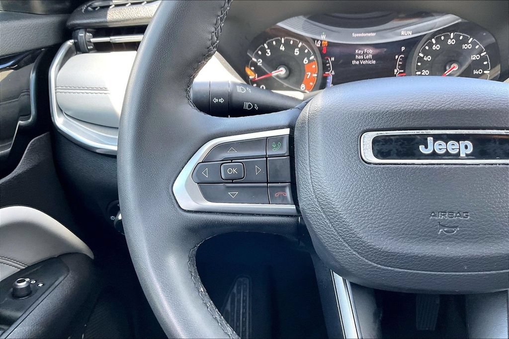 Used 2024 Jeep Compass Limited AWD/4WD image 10