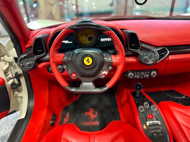 Used 2013 Ferrari 458 Spider image 20