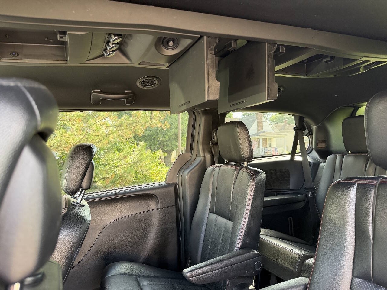 Used 2018 Dodge Grand Caravan GT FWD image 17
