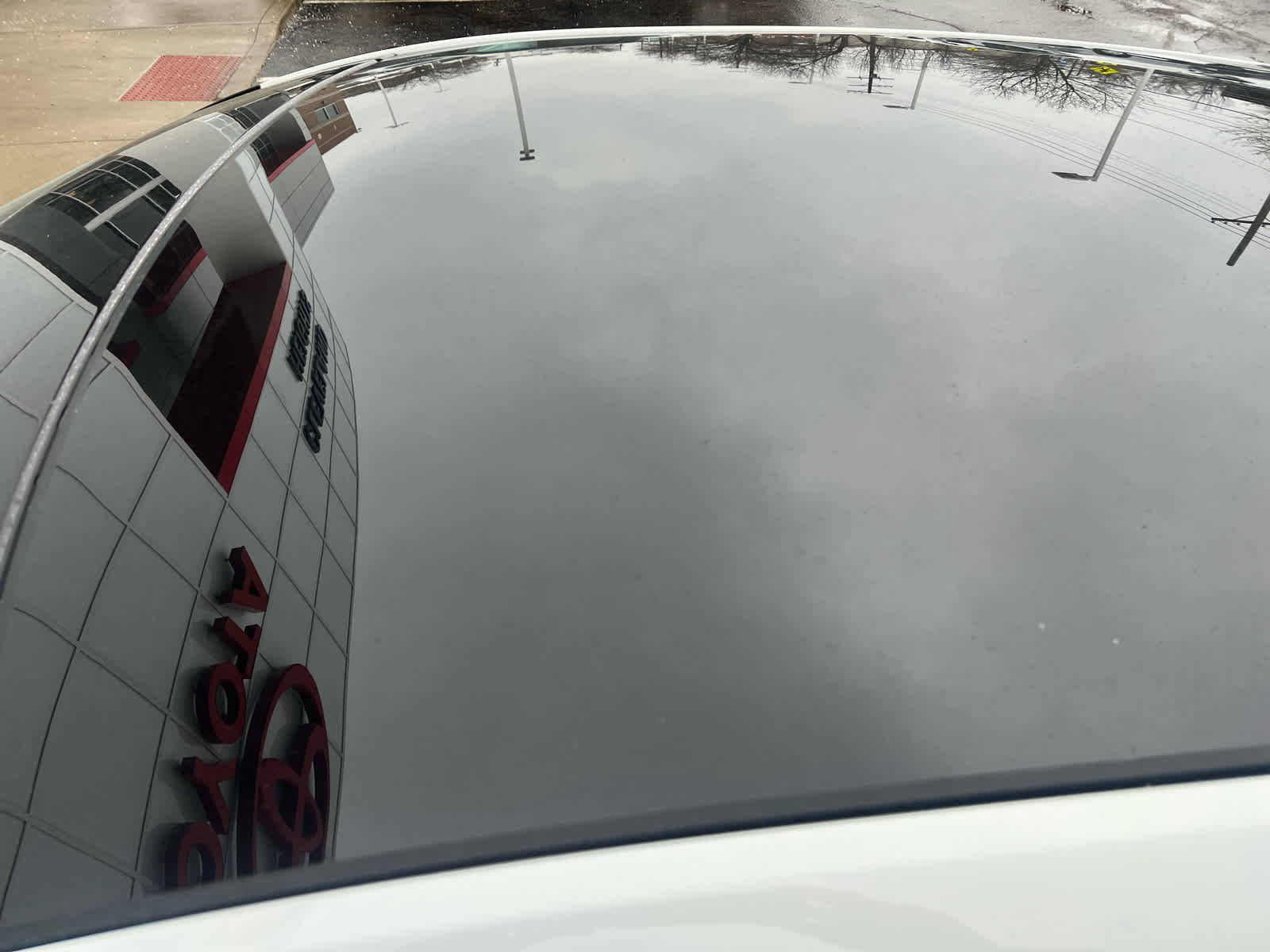 Used 2024 Jaguar E-PACE R-Dynamic SE image 14