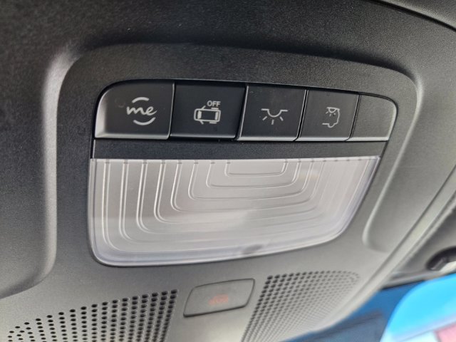 Used 2025 Mercedes-Benz Sprinter 2500 image 30