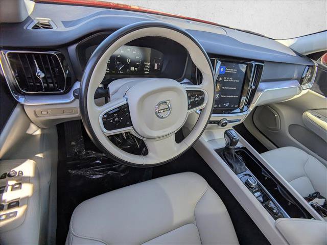 Used 2019 Volvo S60 T5 Momentum w/ Premium Package FWD image 10