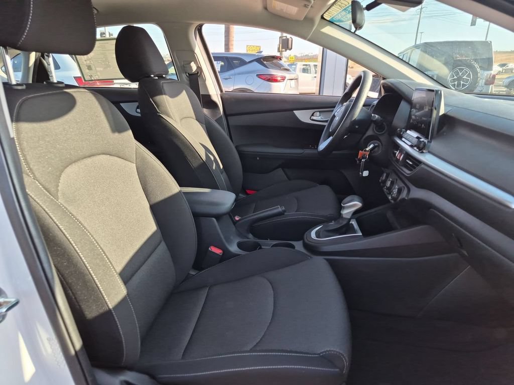 Certified 2023 Kia Forte LXS FWD image 27