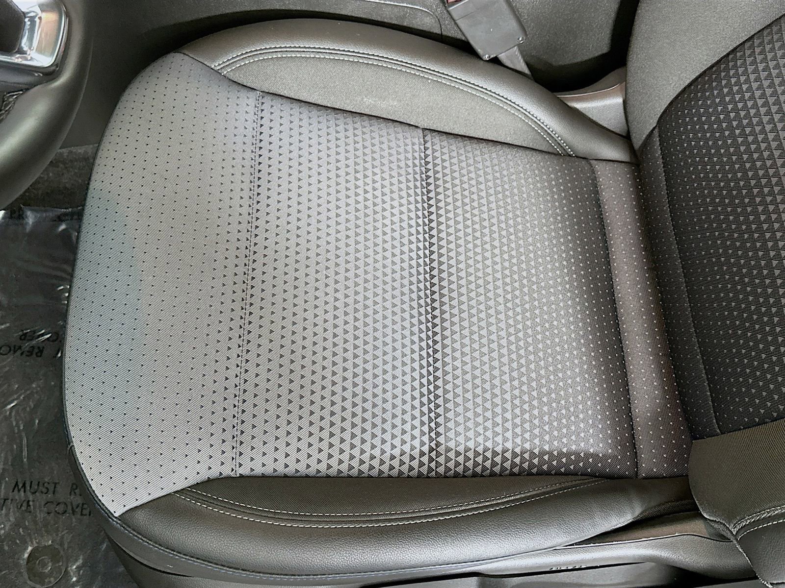 Used 2025 Chevrolet Trax LT w/ LT Convenience Package image 20