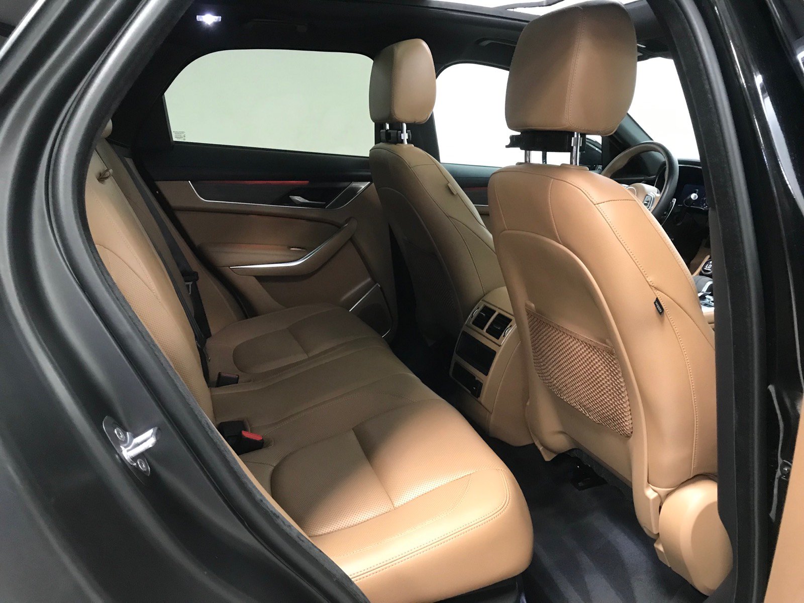 Used 2023 Jaguar F-PACE S AWD/4WD image 15