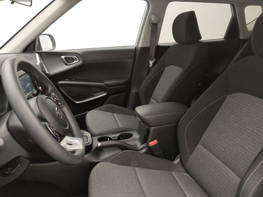 Used 2021 Kia Soul S image 17