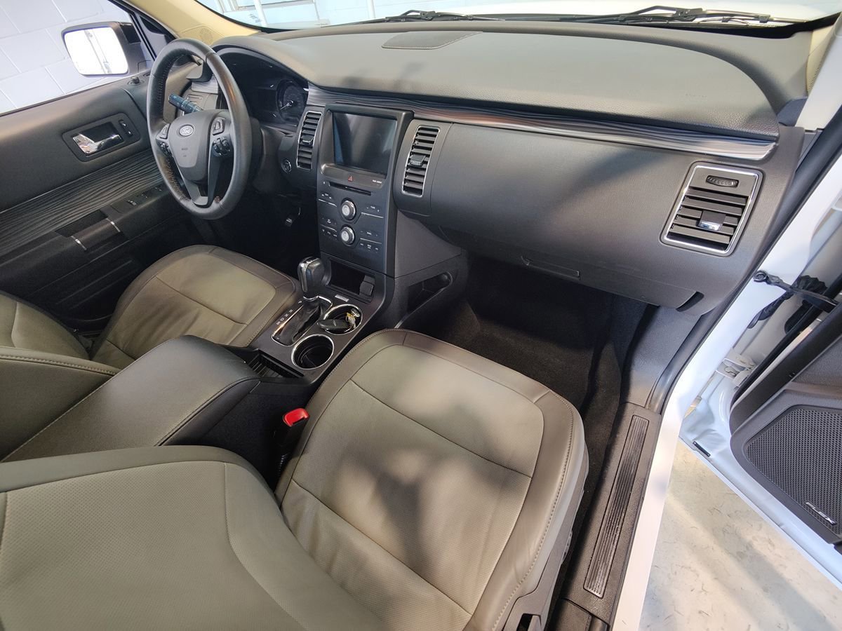 Used 2019 Ford Flex SEL w/ Equipment Group 202A AWD/4WD image 12