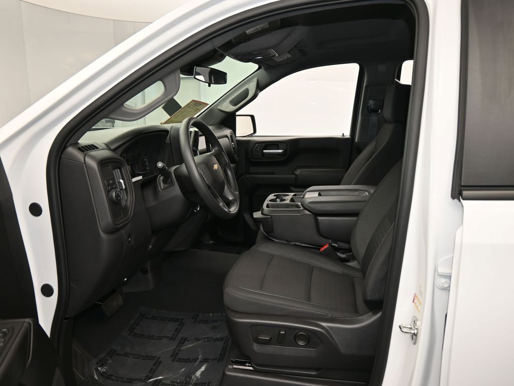 Used 2025 Chevrolet Silverado 1500 Custom image 11