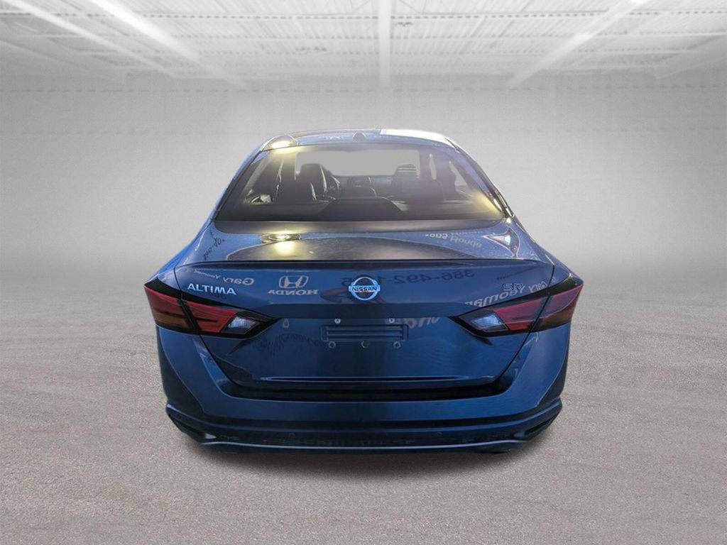 Used 2020 Nissan Altima 2.5 SR w/ Premium Package FWD image 5