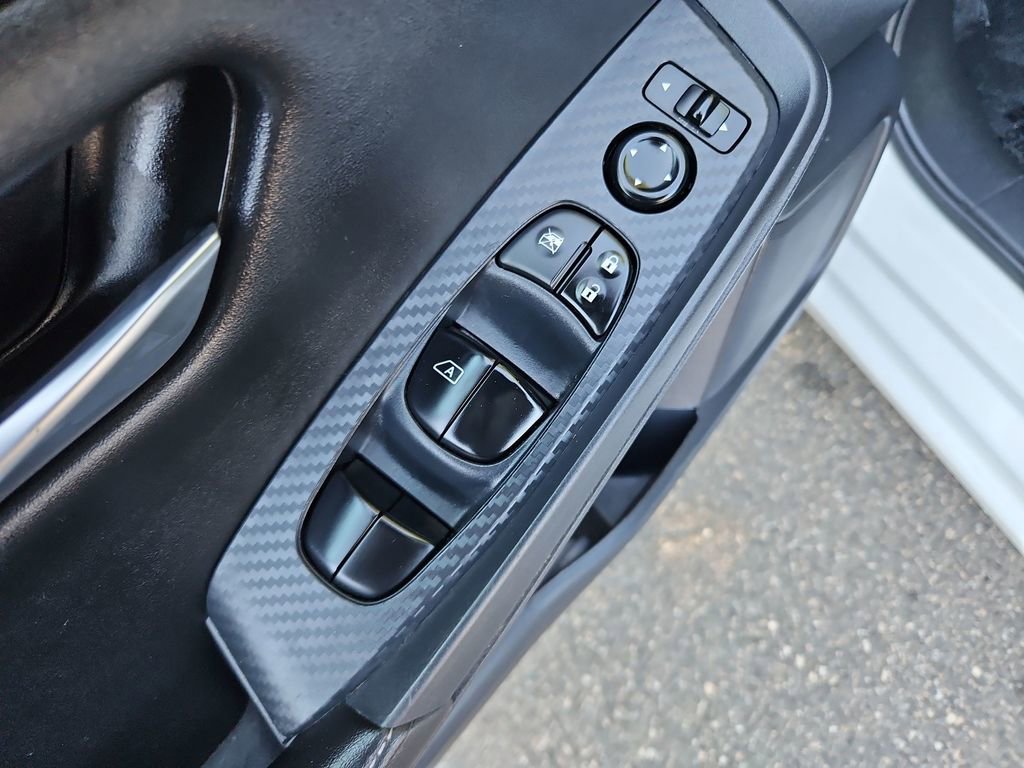 Used 2024 Nissan Sentra SV FWD image 25