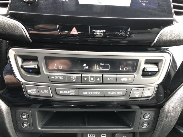 Certified 2025 Honda Passport Black Edition image 26