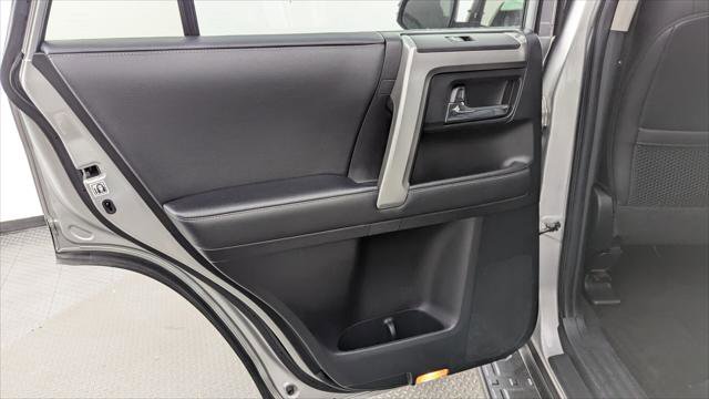 Used 2020 Toyota 4Runner SR5 Premium AWD/4WD image 16