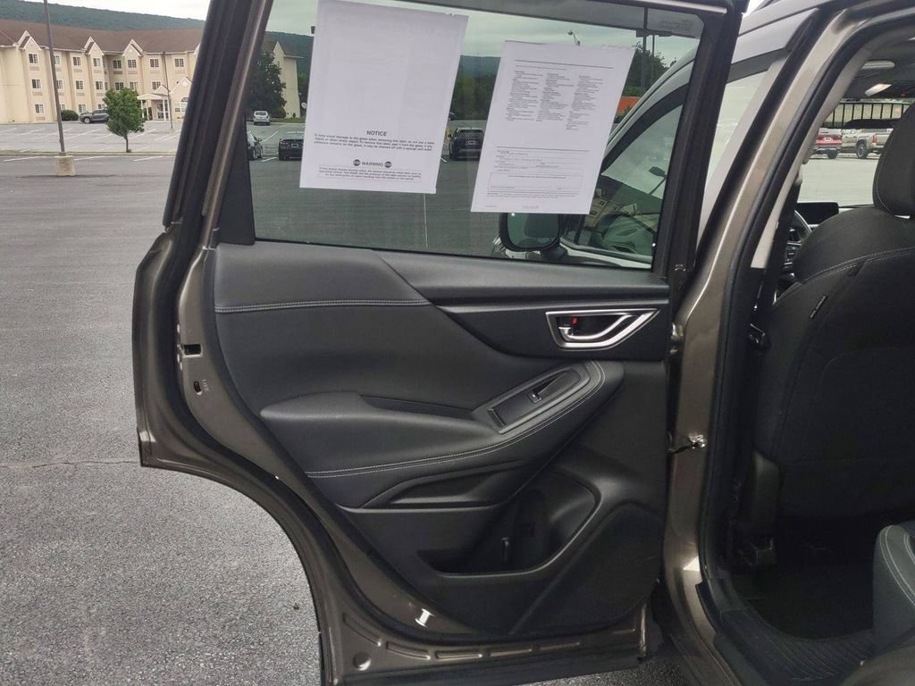 Used 2021 Subaru Forester Premium AWD/4WD image 26