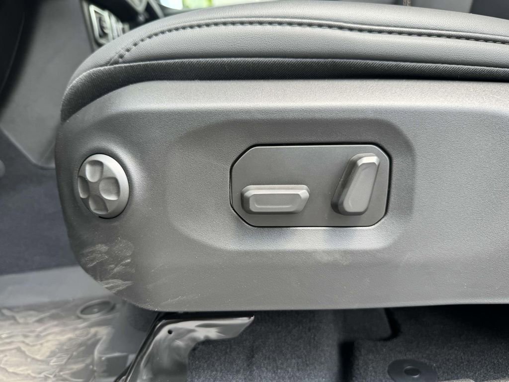 New 2025 Jeep Wrangler Unlimited Rubicon 392 image 30