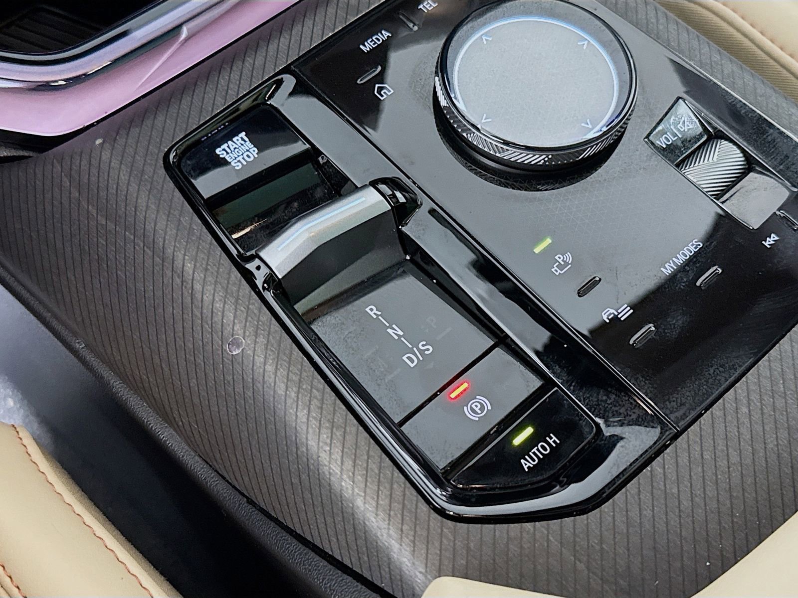 Used 2026 BMW X3 xDrive30 w/ Premium Package image 16