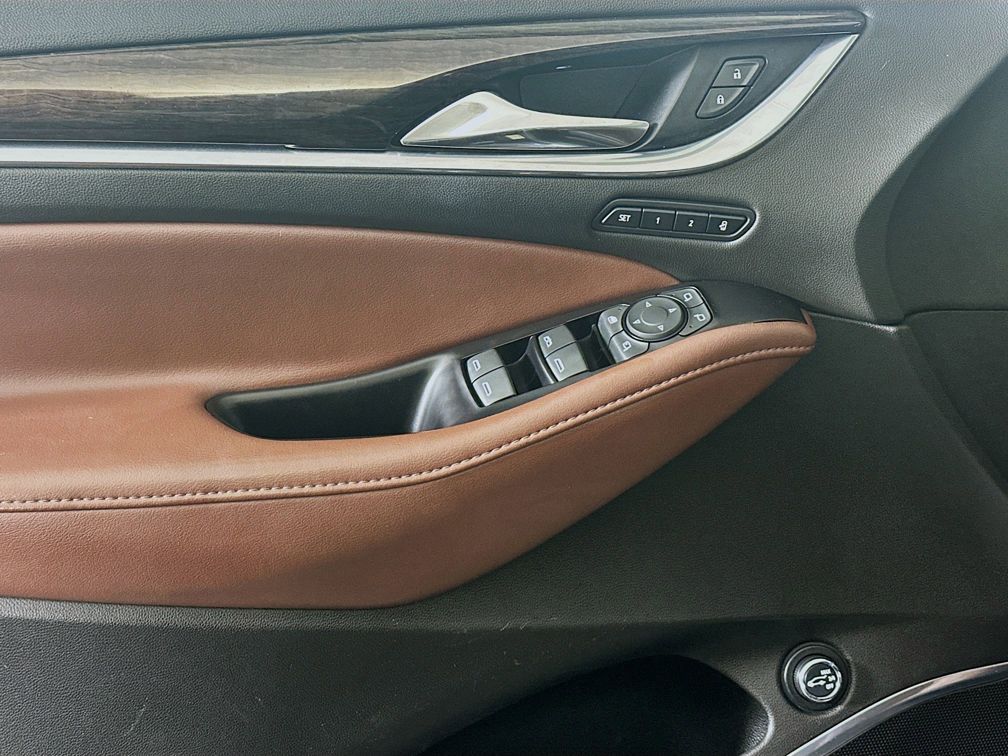 Used 2019 Buick Enclave Avenir w/ Avenir Technology Package image 15
