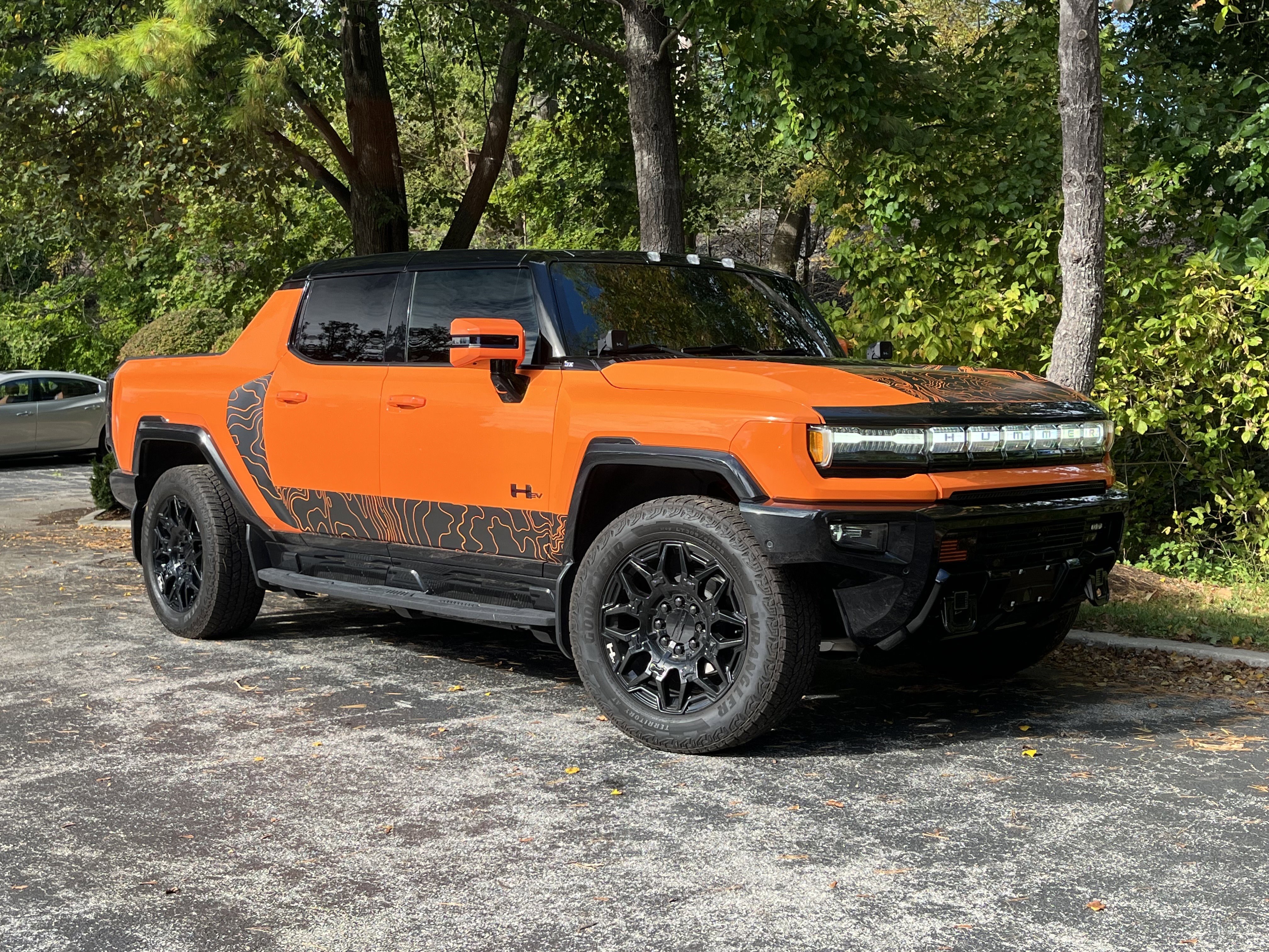 Used 2024 GMC Hummer EV 3X w/ LPO, Illumination Package image 7