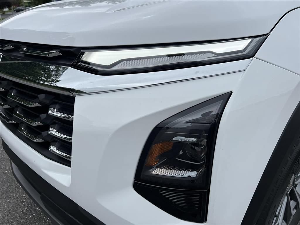 New 2027 Chevrolet Equinox LT AWD/4WD image 18