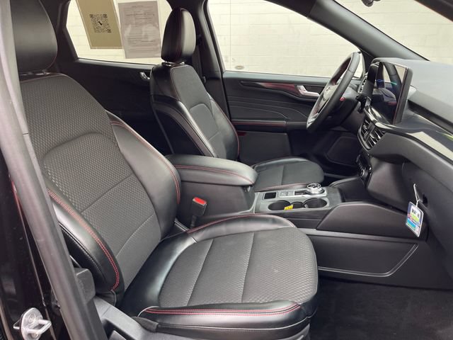 Used 2024 Ford Escape ST-Line w/ Tech Pack #1 AWD/4WD image 36