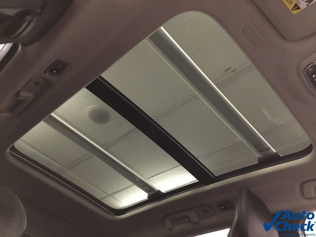 Used 2020 Volvo V90 T6 Cross Country image 39