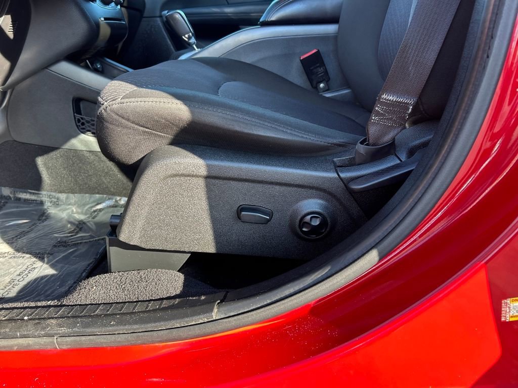 Used 2020 Dodge Journey SE w/ SE Popular Equipment Group image 15