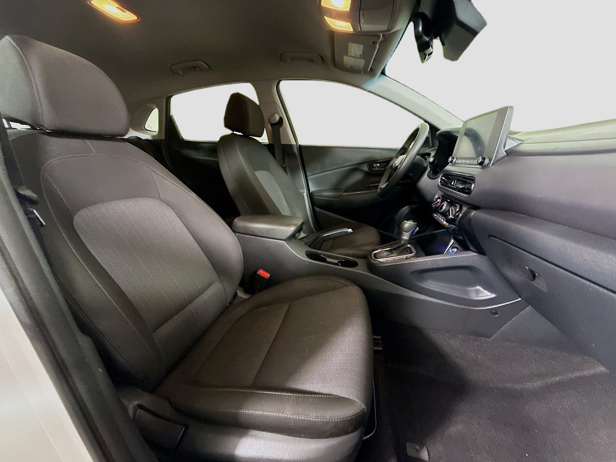 Used 2022 Hyundai Kona SEL FWD image 29