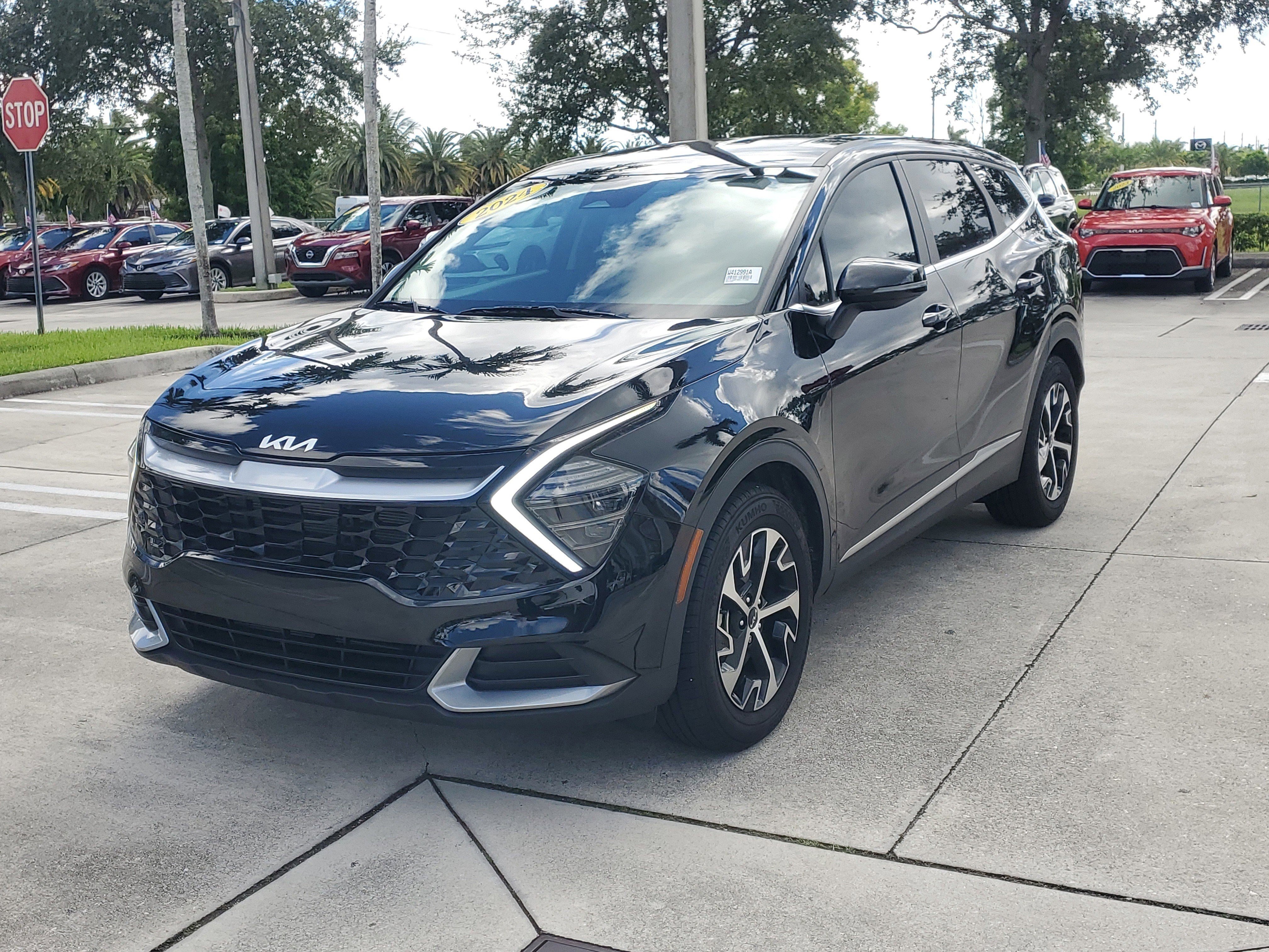 Used 2024 Kia Sportage EX image 7