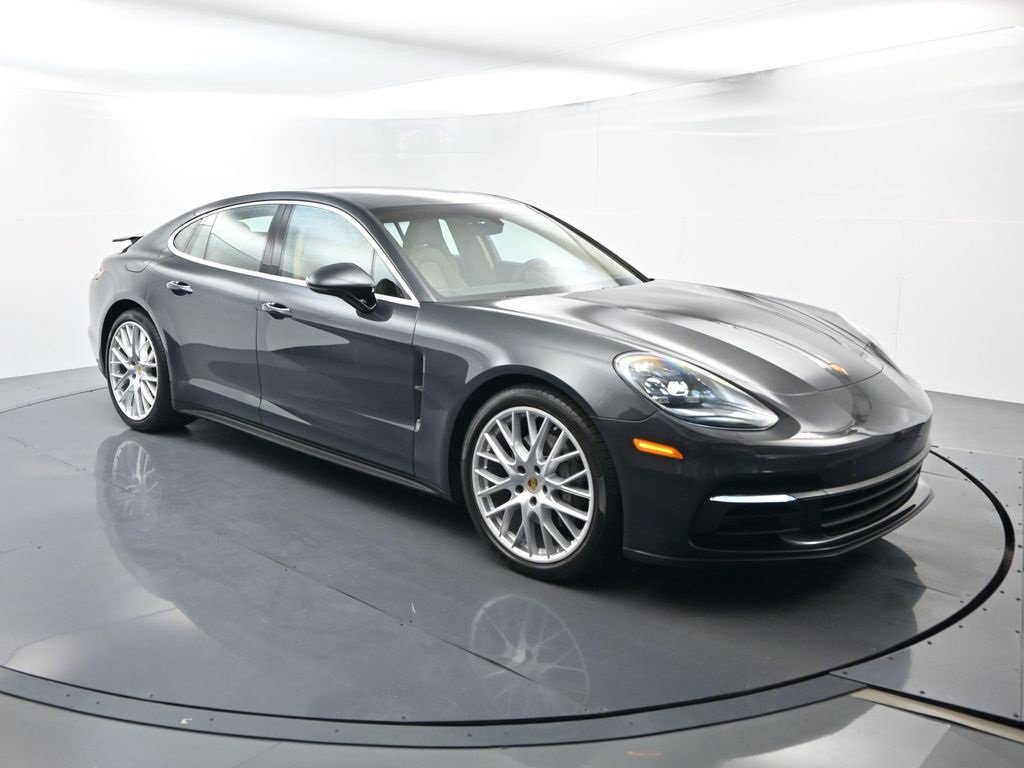 Used 2018 Porsche Panamera 4S image 17