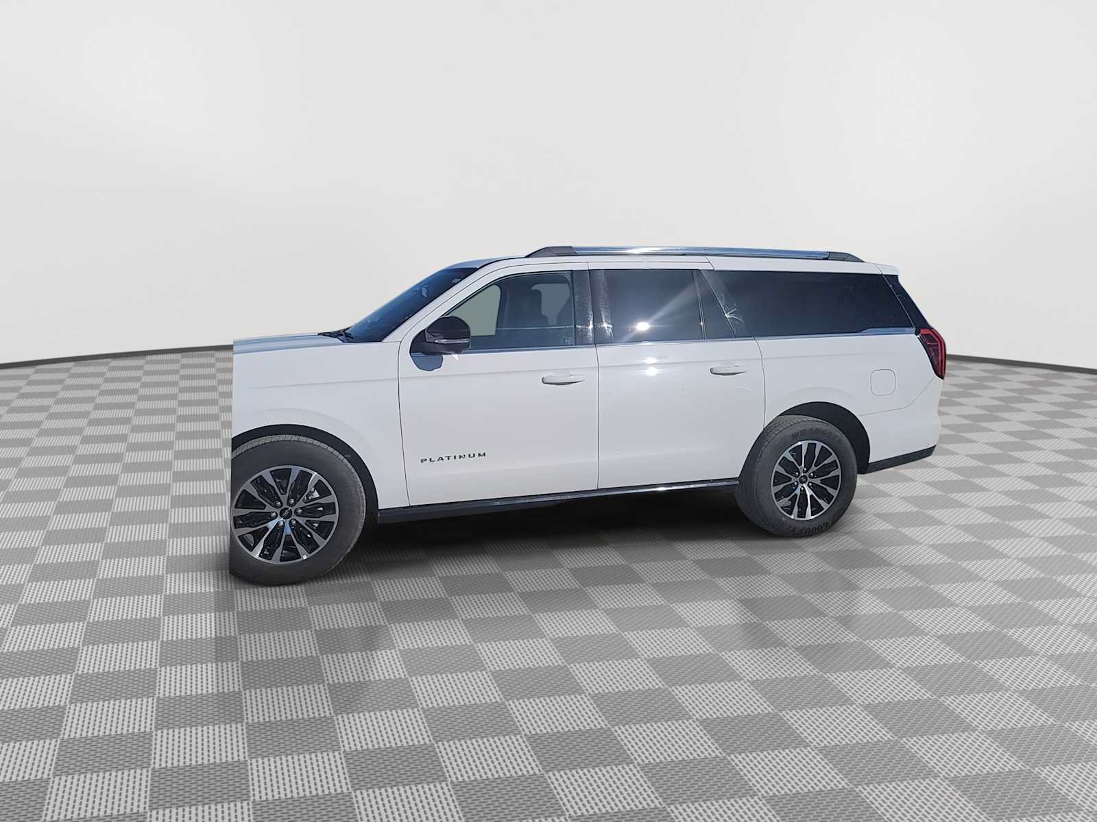 Used 2025 Ford Expedition Max Platinum AWD/4WD image 4