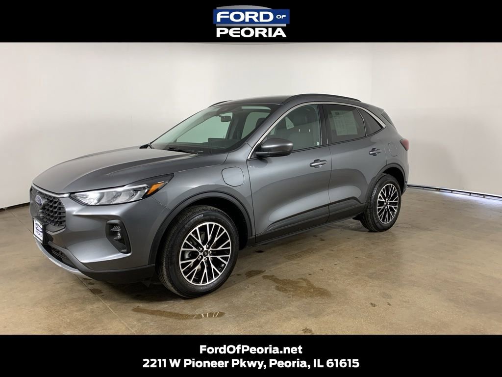 Used 2023 Ford Escape SE image 1