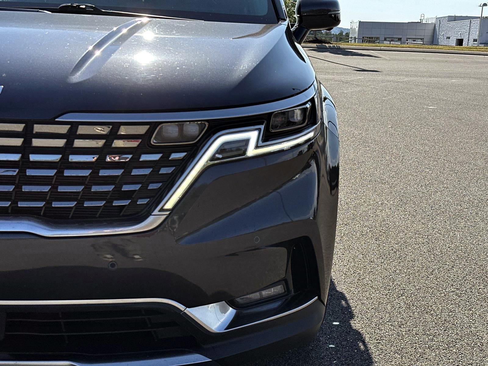 Used 2024 Kia Carnival SX Prestige image 11