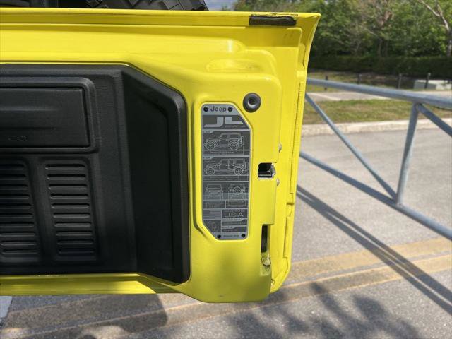 Certified 2023 Jeep Wrangler Unlimited Sahara AWD/4WD image 36