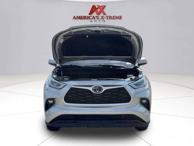 Used 2021 Toyota Highlander XLE AWD/4WD image 75