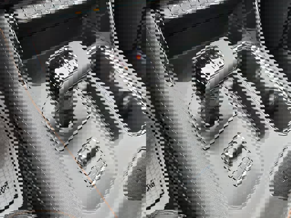 New 2026 GMC Sierra 1500 AT4 w/ Technology Package image 16