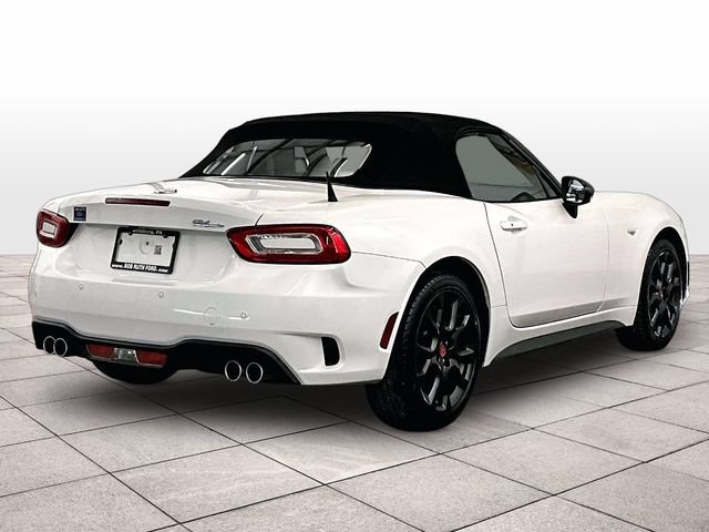 Used 2017 FIAT 124 Spider Abarth RWD image 11
