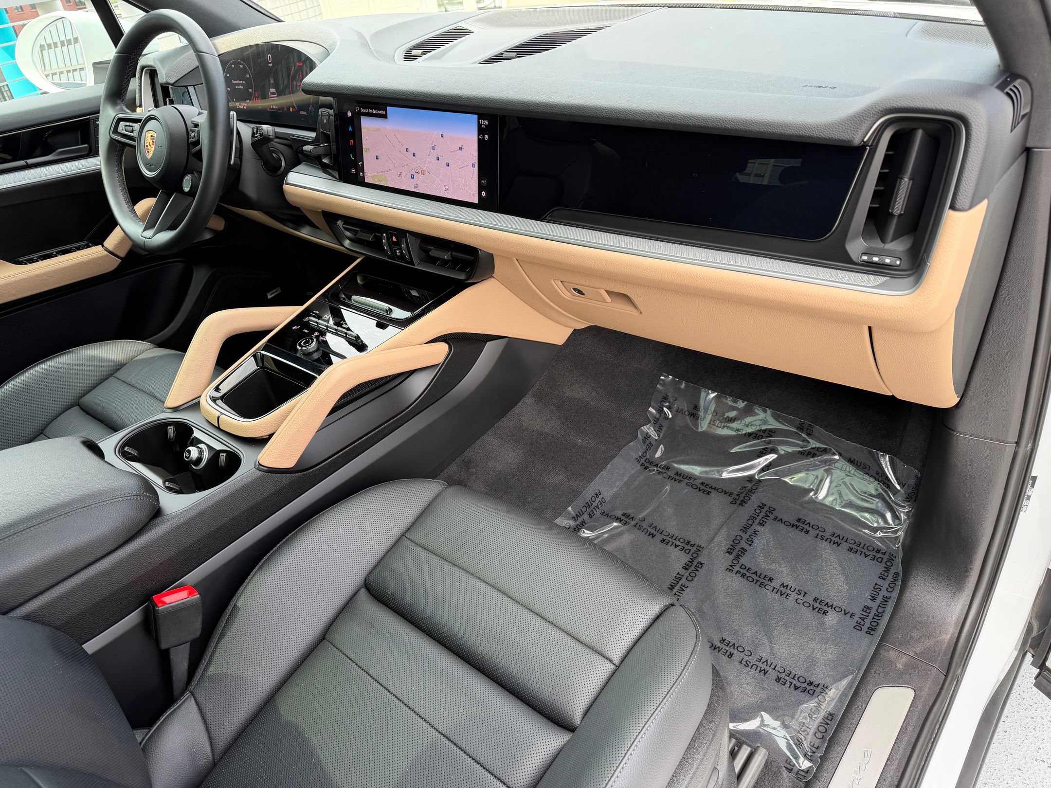 Certified 2024 Porsche Cayenne AWD/4WD image 27