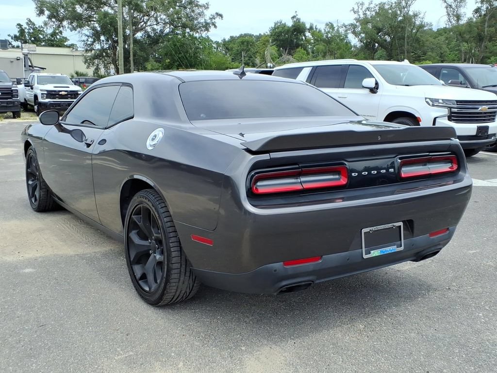 Used 2016 Dodge Challenger SXT Plus RWD image 5