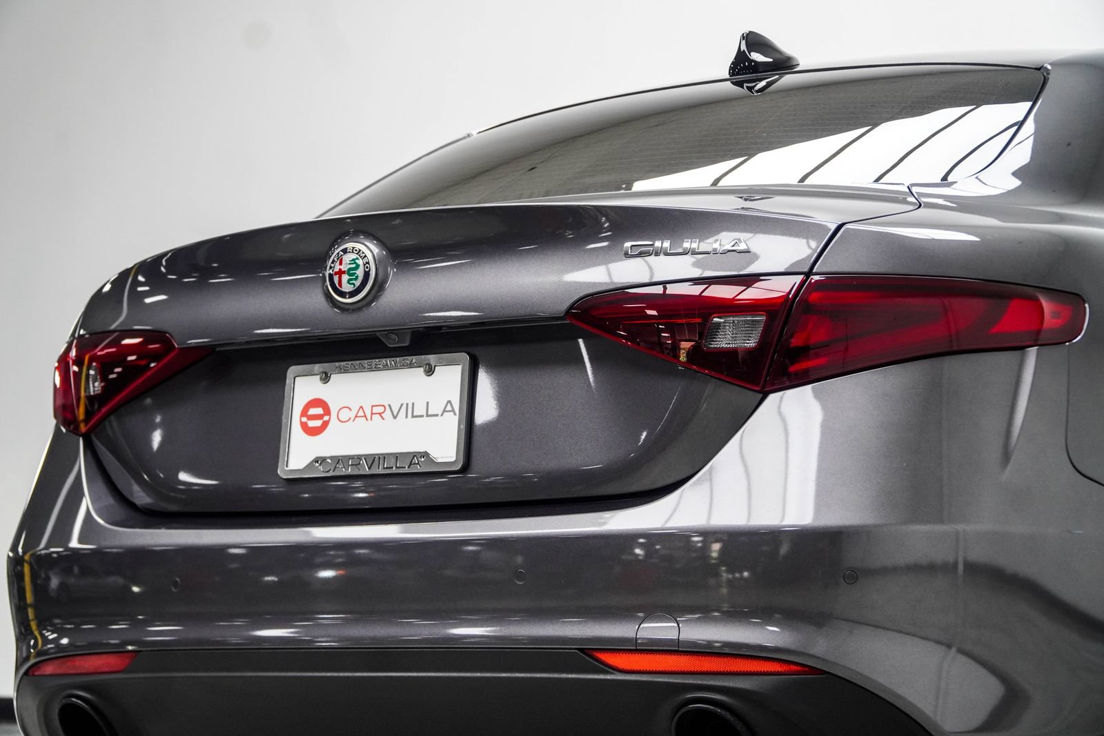 Used 2022 Alfa Romeo Giulia Ti RWD image 16