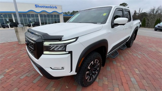 Used 2024 Nissan Frontier PRO-4X w/ Pro Convenience Package image 5