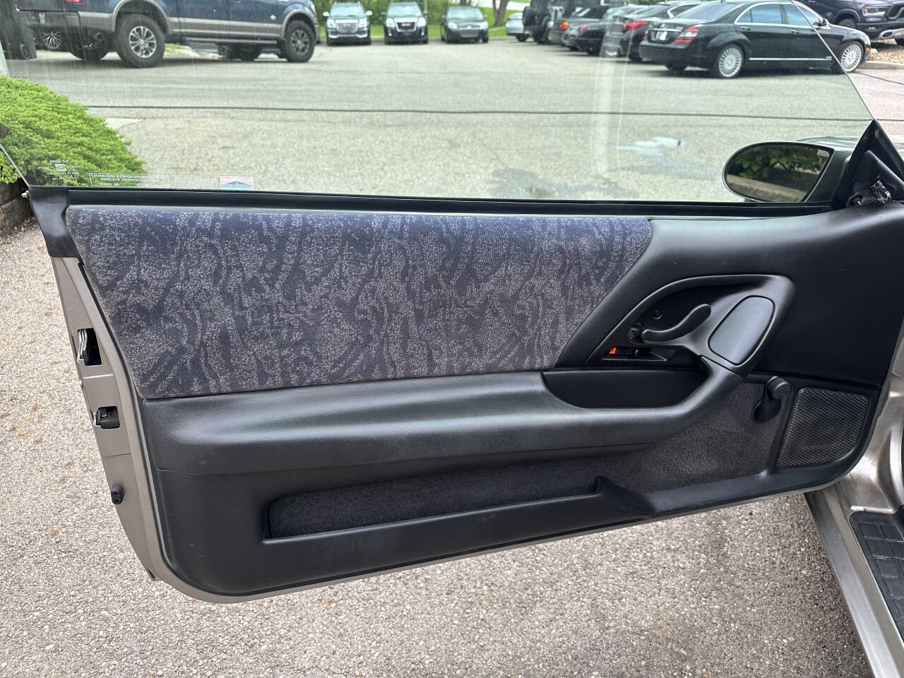 Used 2002 Chevrolet Camaro LT RWD image 17