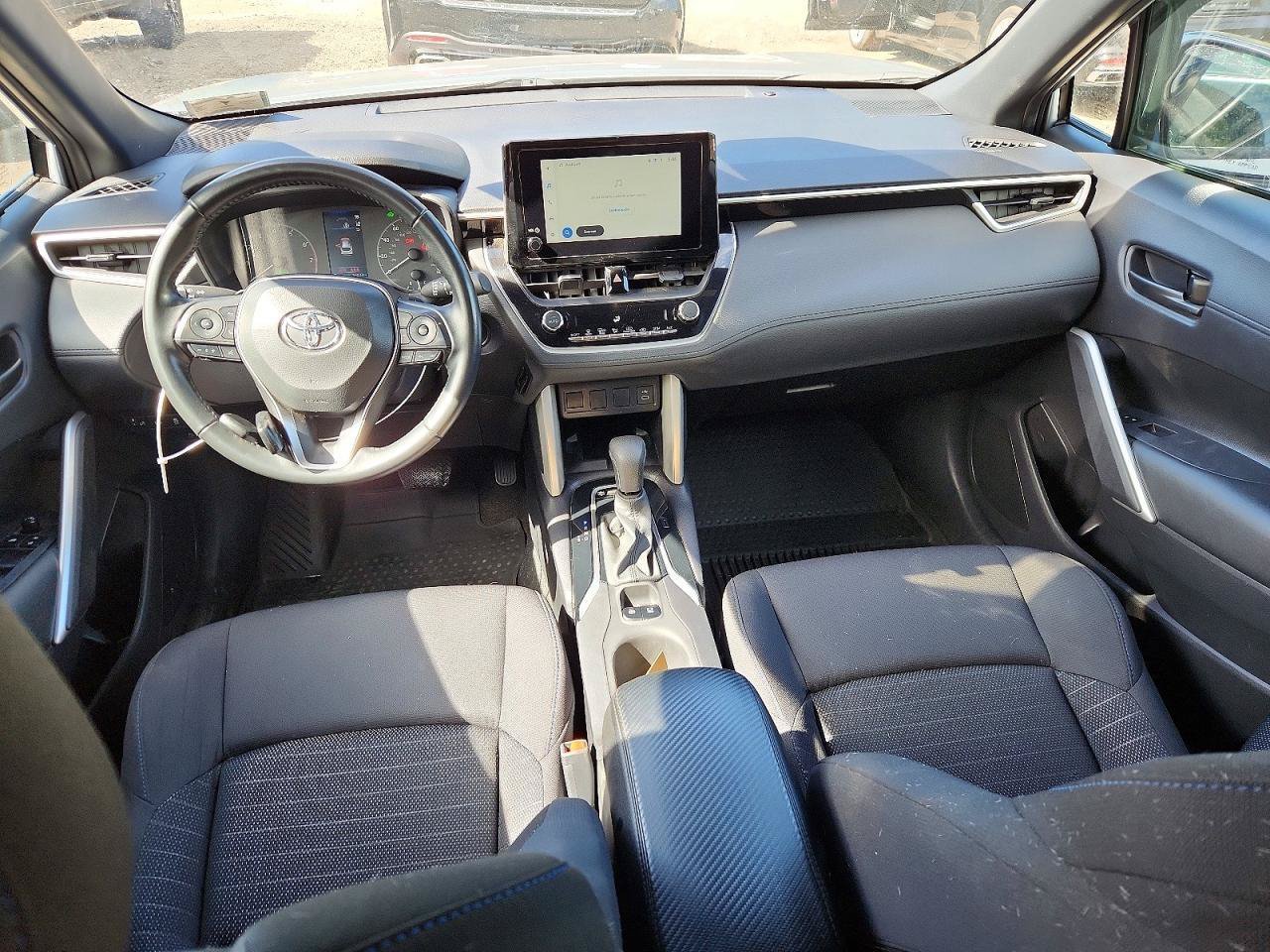Used 2024 Toyota Corolla Cross AWD Hybrid w/ Moonroof Package image 7