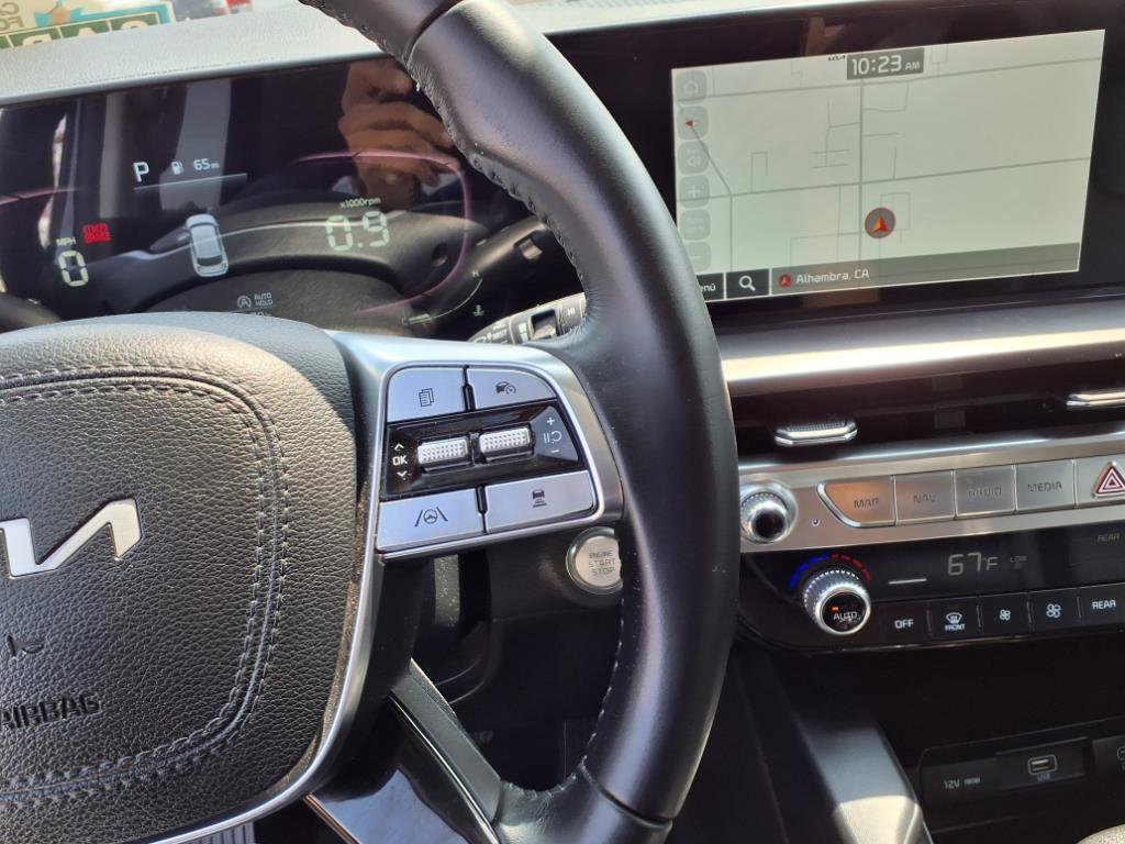 Used 2023 Kia Telluride LX image 10