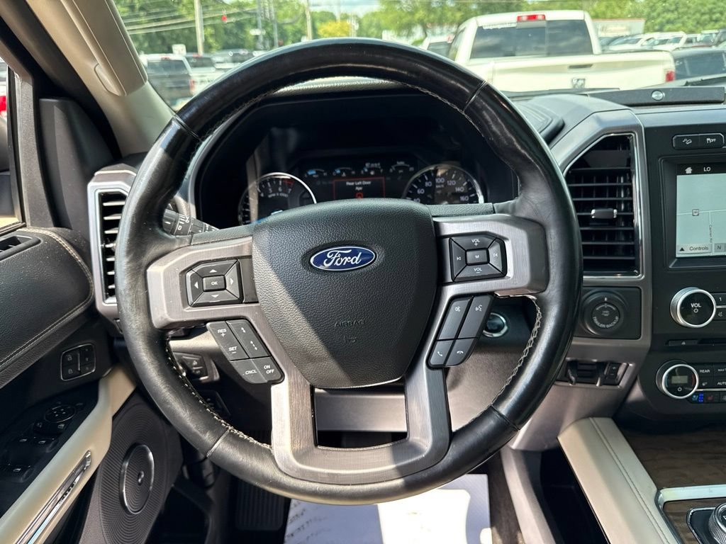 Used 2018 Ford Expedition Max Platinum AWD/4WD image 34