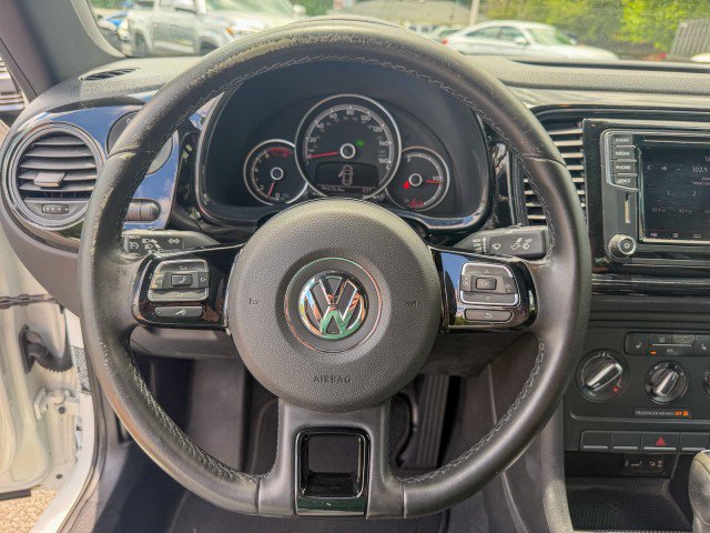 Used 2018 Volkswagen Beetle 2.0T S w/ Style & Comfort Package For S FWD image 8