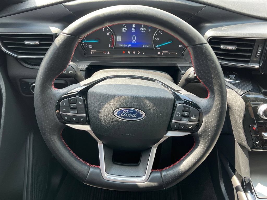 Used 2024 Ford Explorer ST-Line w/ Class IV Trailer Tow Package AWD/4WD image 19